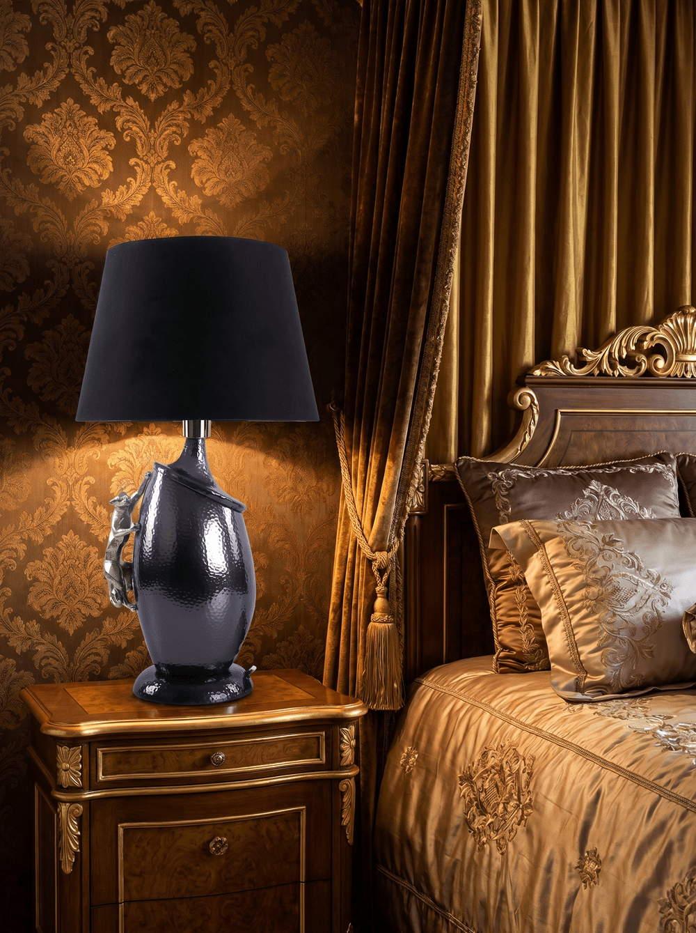 Lamp with Shade Gold, Black Nickel Finished